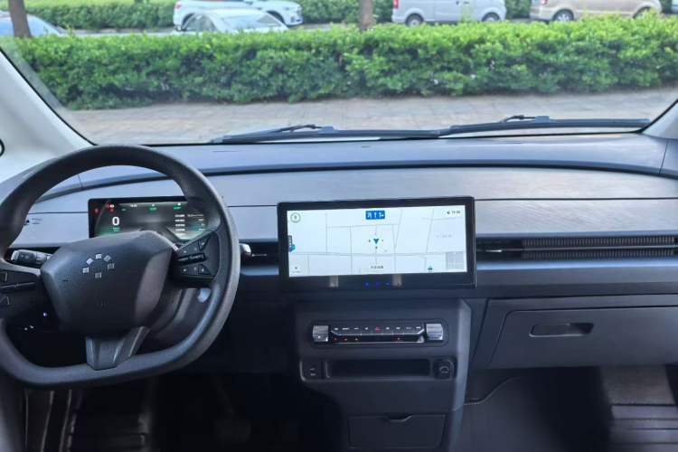Used CAVAN Le Fu 2025 Comfort Edition Full-View Version Aiyike 50.23 kWh Interior 4