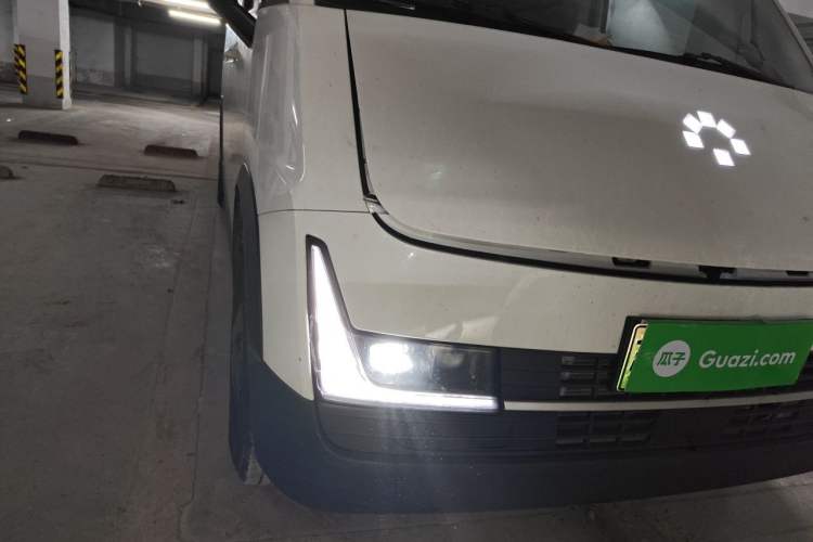 Used CAVAN Le Fu 2025 Lefu PLUS Comfort Edition Ford Version with Clear Windows Aiyike 50.23 kWh Right Front Headlight