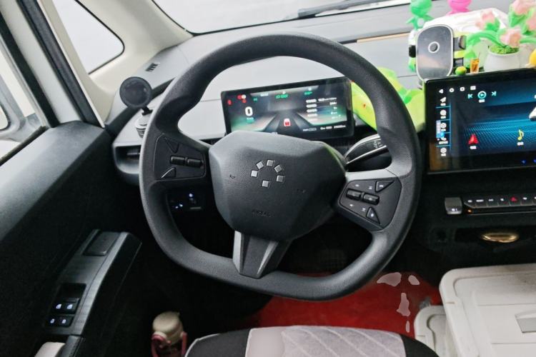 Used CAVAN Le Fu 2025 YueXing Edition Fu Version Open-Window Model Aiyike 50.23 kWh Steering Wheel