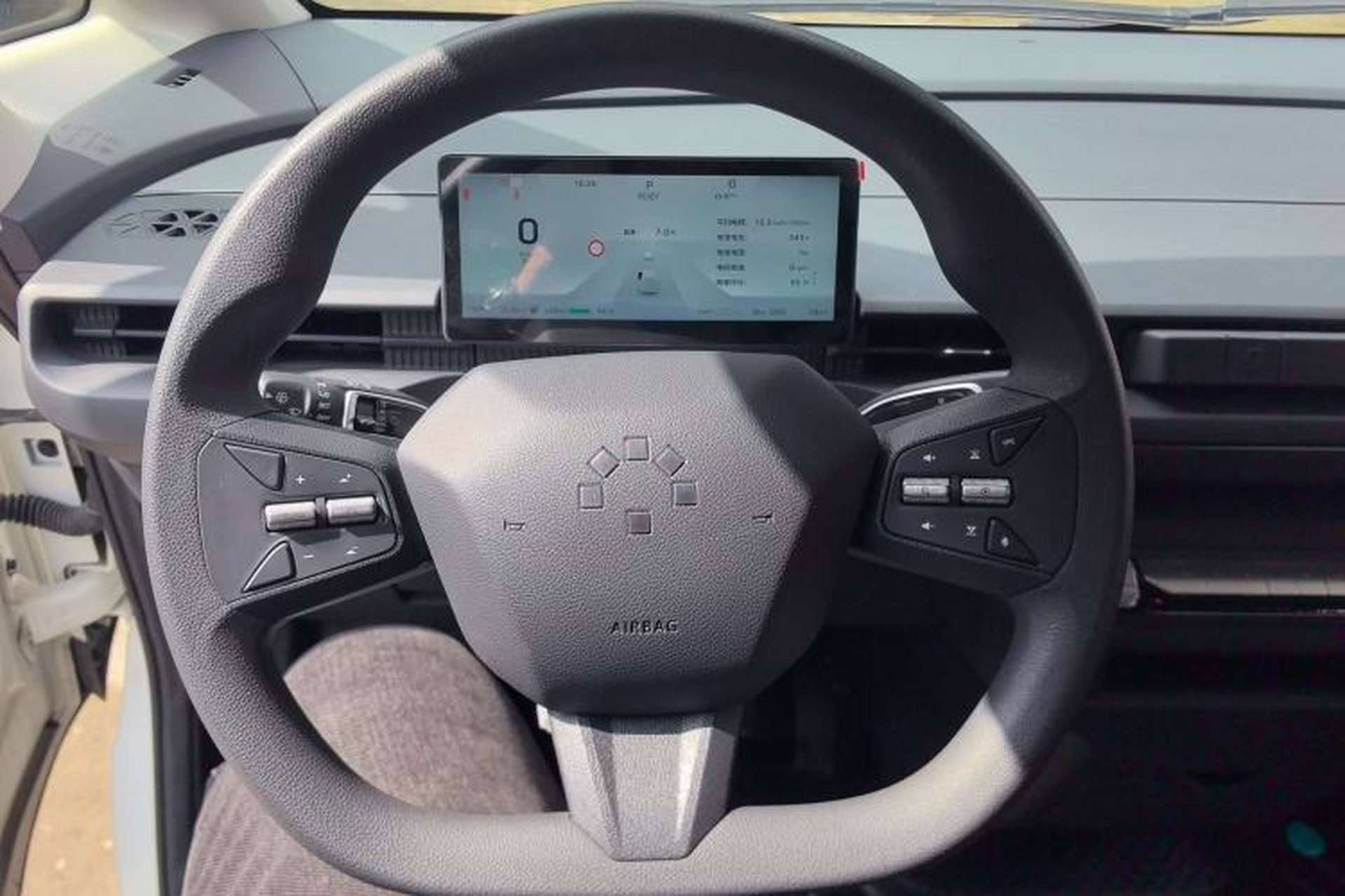 Used CAVAN Le Fu 2025 Comfort Edition Full-View Version Aiyike 50.23 kWh Steering Wheel