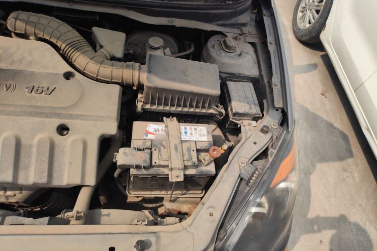 Used CHANGAN Alsvin 2009 Sedan 1.5L Manual Luxury Model Engine Bay Left