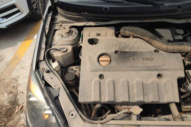 Used CHANGAN Alsvin 2009 Sedan 1.5L Manual Luxury Model Engine Bay Right