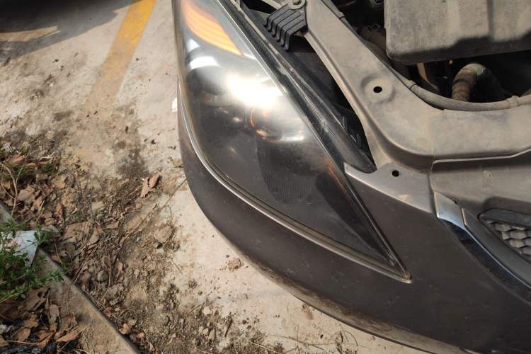 Used CHANGAN Alsvin 2009 Sedan 1.5L Manual Luxury Model Right Front Headlight