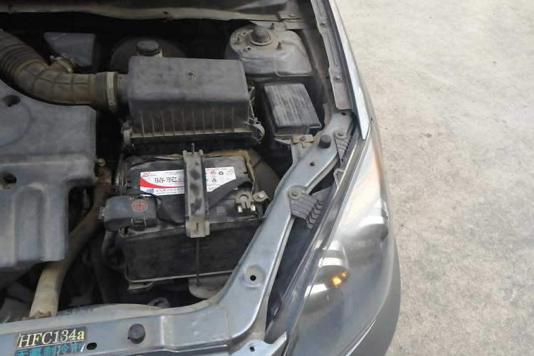 Used CHANGAN Alsvin 2009 Sedan 1.5L Automatic Luxury Model Engine Bay Left