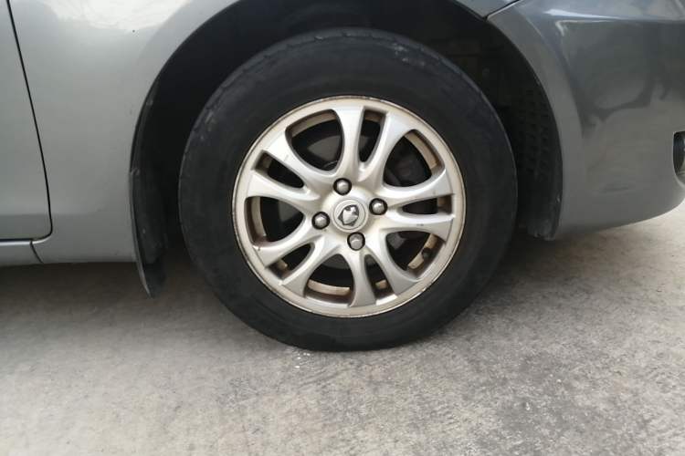 Used CHANGAN Alsvin 2009 Sedan 1.5L Automatic Luxury Model Right Front Wheel Hub