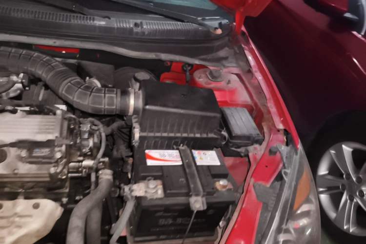 Used CHANGAN Alsvin 2009 Sedan 1.5L Manual Standard Model Engine Bay Left