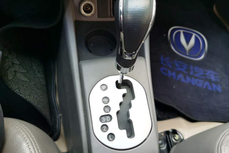 Used CHANGAN Alsvin 2009 Sedan 1.5L Automatic Luxury Model Gear Lever