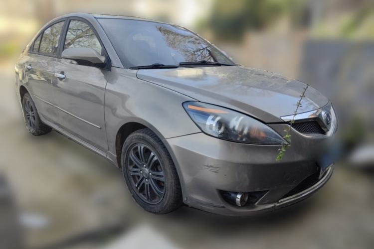 Used CHANGAN Alsvin 2010 Hatchback 1.5L Manual Comfort Edition Front Right 45 Deg