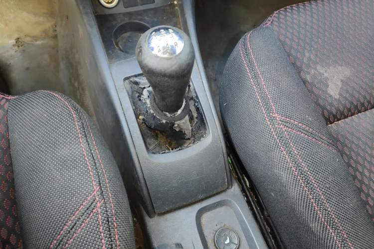 Used CHANGAN Alsvin 2010 Hatchback 1.5L Manual Comfort Edition Gear Lever