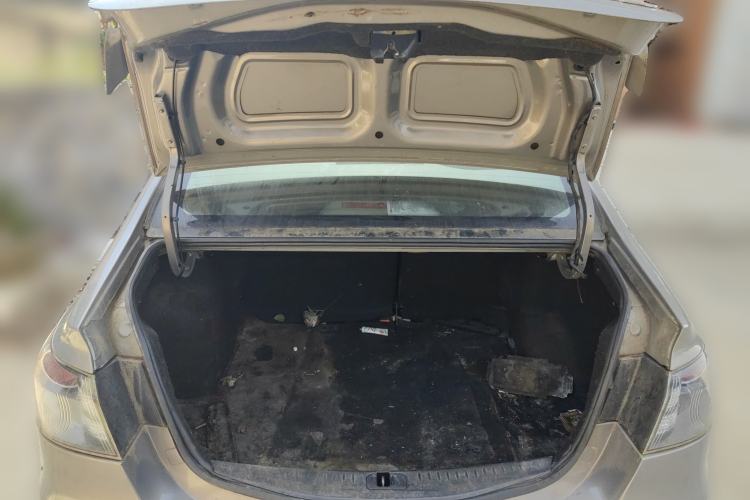 Used CHANGAN Alsvin 2010 Hatchback 1.5L Manual Comfort Edition Trunk