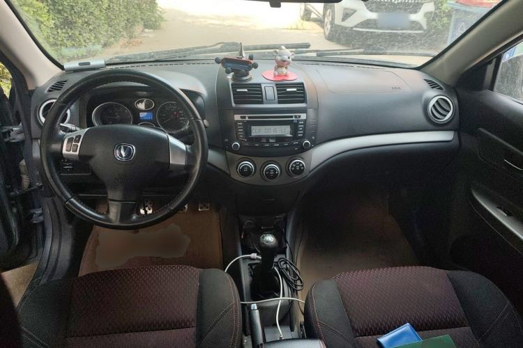 Used CHANGAN Alsvin 2010 Sedan 1.5L Manual Sport Edition Center Console