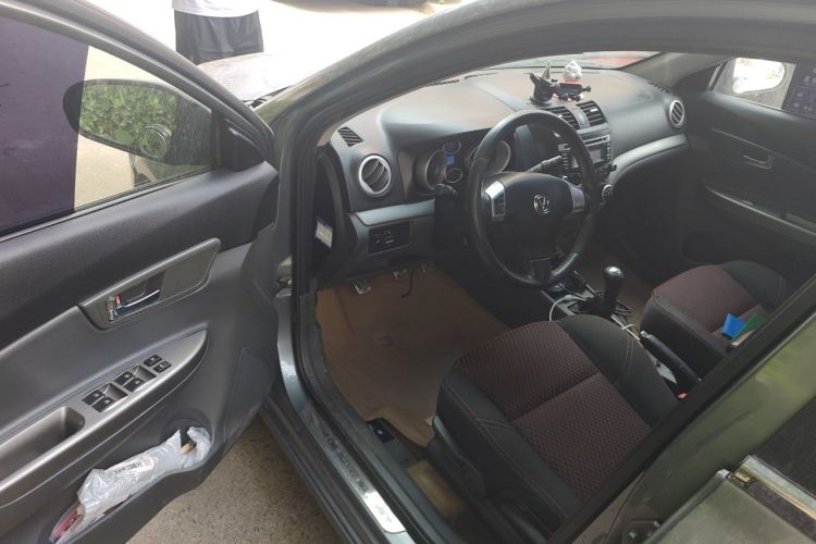 Used CHANGAN Alsvin 2010 Sedan 1.5L Manual Sport Edition Driver Seat
