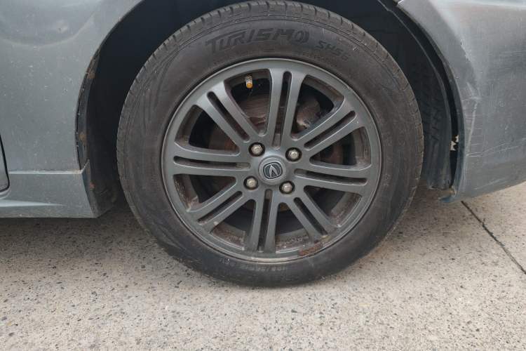 Used CHANGAN Alsvin 2010 Sedan 1.5L Manual Sport Edition Right Front Wheel Hub