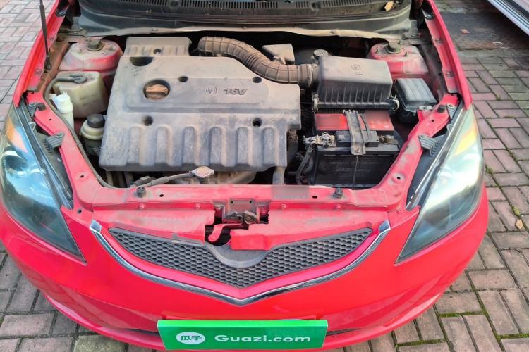 Used CHANGAN Alsvin 2010 Sedan 1.5L Manual Sport Edition Engine Bay