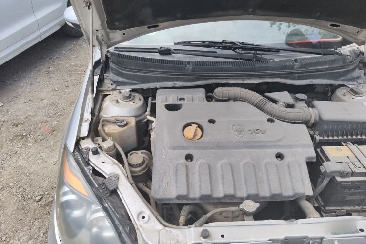 Used CHANGAN Alsvin 2010 Sedan 1.5L Manual Sport Edition Engine Bay Right