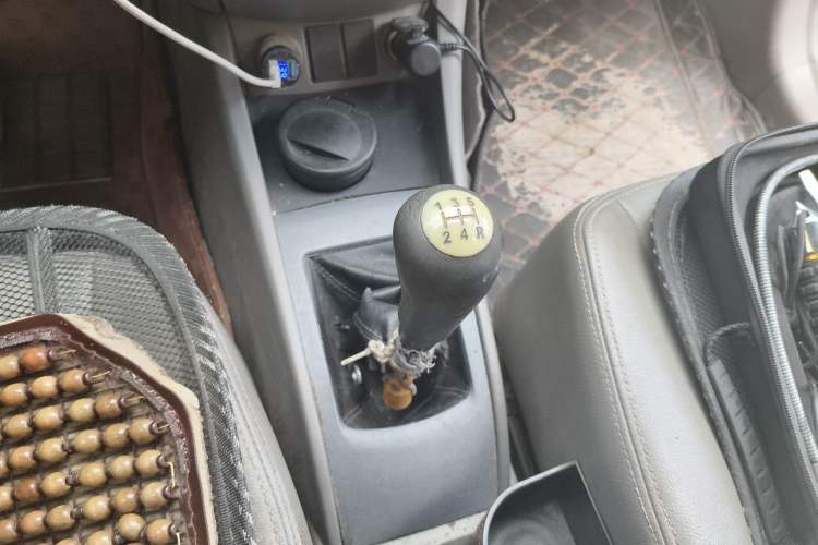 Used CHANGAN Alsvin 2010 Sedan 1.5L Manual Sport Edition Gear Lever