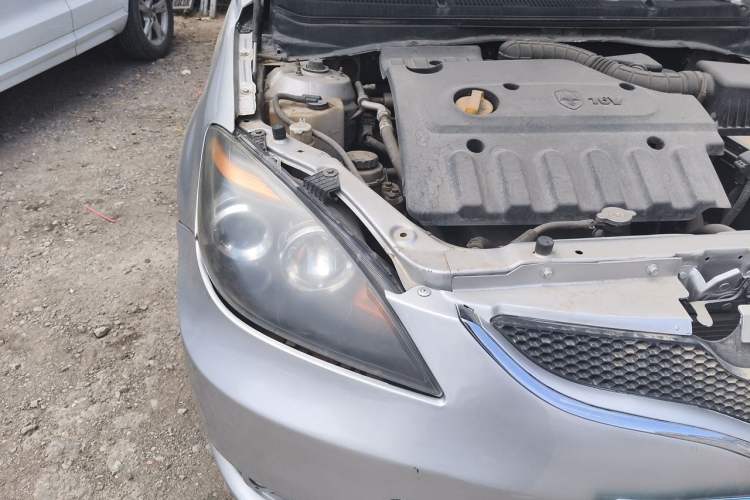 Used CHANGAN Alsvin 2010 Sedan 1.5L Manual Sport Edition Right Front Headlight