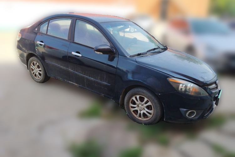Used CHANGAN Alsvin 2012 Sedan 1.5L Manual Luxury Model Front Right 45 Deg
