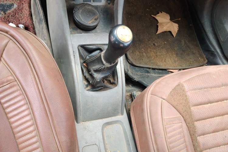 Used CHANGAN Alsvin 2012 Sedan 1.5L Manual Luxury Model Gear Lever