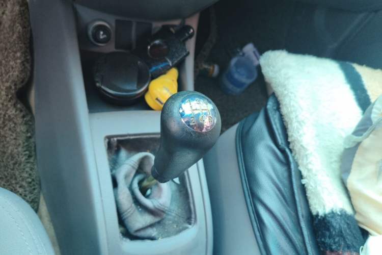 Used CHANGAN Alsvin 2012 Sedan 1.5L Manual Luxury Model Gear Lever