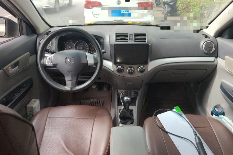 Used CHANGAN Alsvin 2012 Sedan 1.5L Manual Luxury Model Center Console