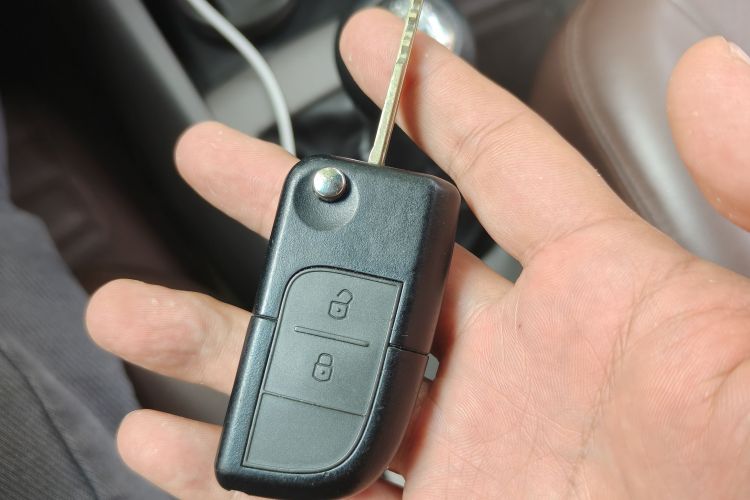 Used CHANGAN Alsvin 2012 Sedan 1.5L Manual Luxury Model Vehicle Key