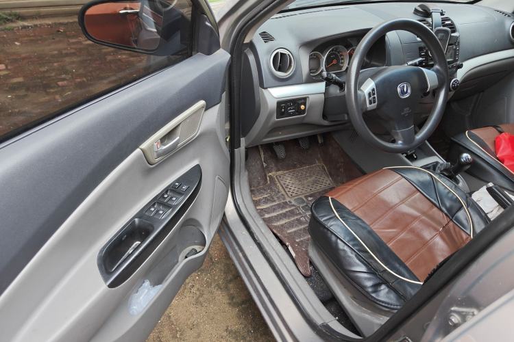 Used CHANGAN Alsvin 2012 Sedan 1.5L Manual Comfort Model Driver Seat