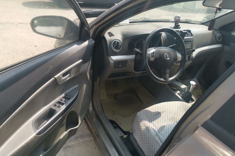 Used CHANGAN Alsvin 2012 Sedan 1.5L Manual Luxury Model Driver Seat