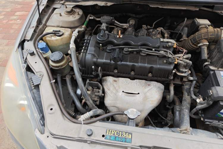 Used CHANGAN Alsvin 2012 Sedan 1.5L Manual Comfort Model Engine Bay Right