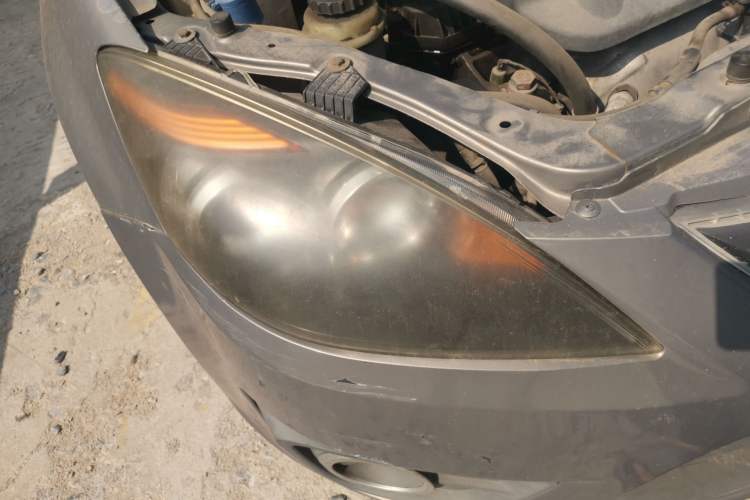 Used CHANGAN Alsvin 2012 Sedan 1.5L Manual Luxury Model Right Front Headlight
