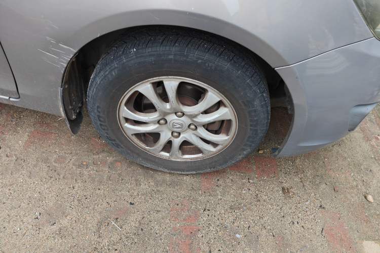 Used CHANGAN Alsvin 2012 Sedan 1.5L Manual Comfort Model Right Front Wheel Hub