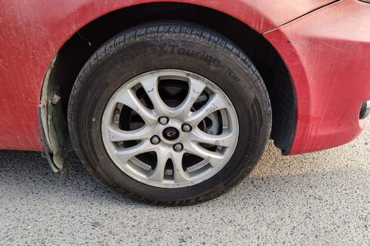 Used CHANGAN Alsvin 2012 Sedan 1.5L Manual Comfort Model Right Front Wheel Hub