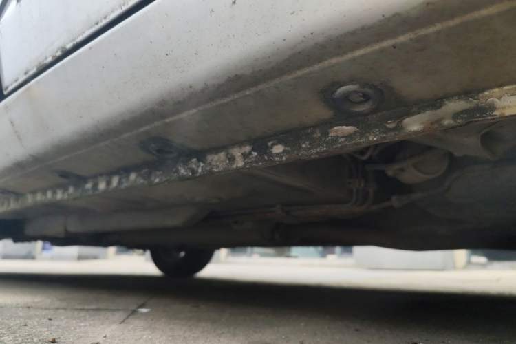 Used CHANGAN Alsvin 2012 Sedan 1.5L Manual Comfort Model Chassis Rear Left