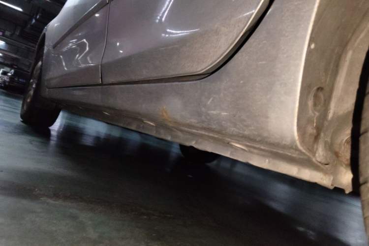 Used CHANGAN Alsvin 2012 Sedan 1.5L Manual Comfort Model Chassis Rear Left