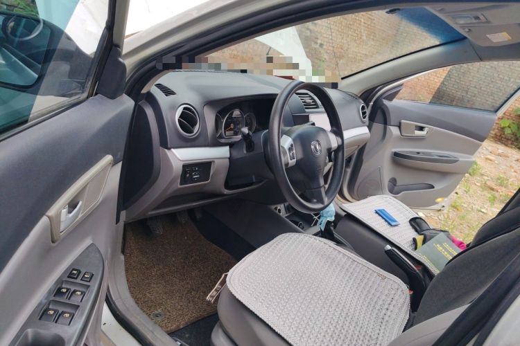 Used CHANGAN Alsvin 2012 Sedan 1.5L Manual Luxury Model Driver Seat