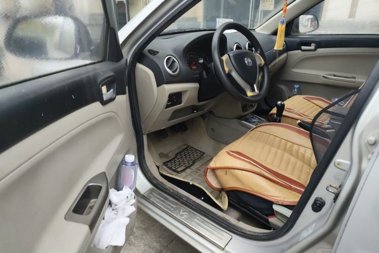 Used CHANGAN Alsvin 2012 Sedan 1.5L Manual Comfort Model Driver Seat