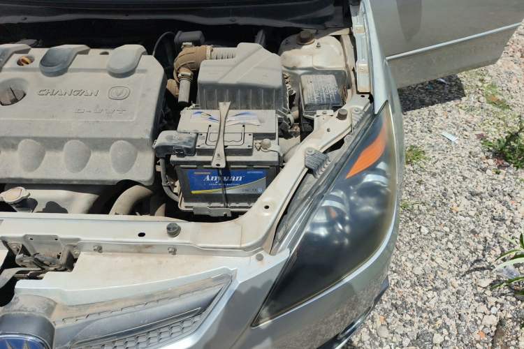 Used CHANGAN Alsvin 2012 Sedan 1.5L Manual Luxury Model Engine Bay Left