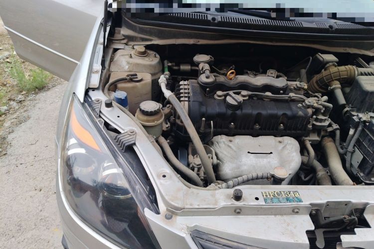 Used CHANGAN Alsvin 2012 Sedan 1.5L Manual Luxury Model Engine Bay Right