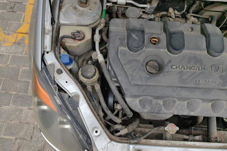 Used CHANGAN Alsvin 2012 Sedan 1.5L Manual Luxury Model Engine Bay Right