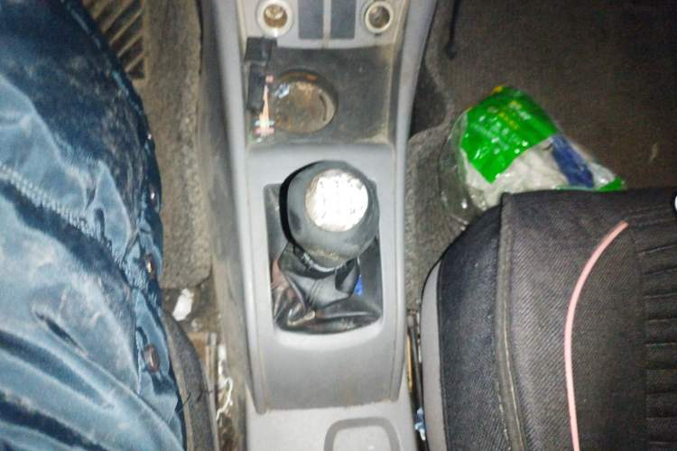 Used CHANGAN Alsvin 2012 Sedan 1.5L Manual Comfort Model Gear Lever