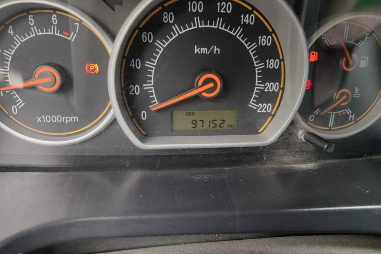 Used CHANGAN Alsvin 2012 Sedan 1.5L Manual Luxury Model Odometer Close Up