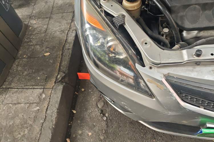 Used CHANGAN Alsvin 2012 Sedan 1.5L Manual Luxury Model Right Front Headlight