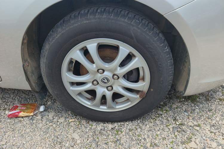 Used CHANGAN Alsvin 2012 Sedan 1.5L Manual Luxury Model Right Front Wheel Hub
