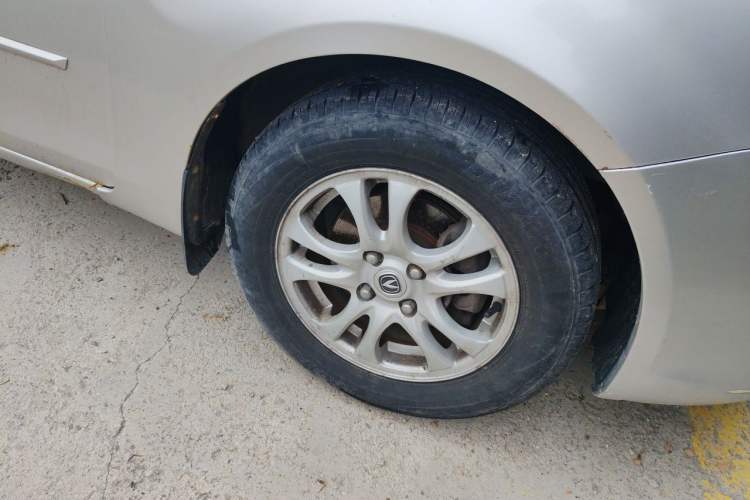 Used CHANGAN Alsvin 2012 Sedan 1.5L Manual Luxury Model Right Front Wheel Hub