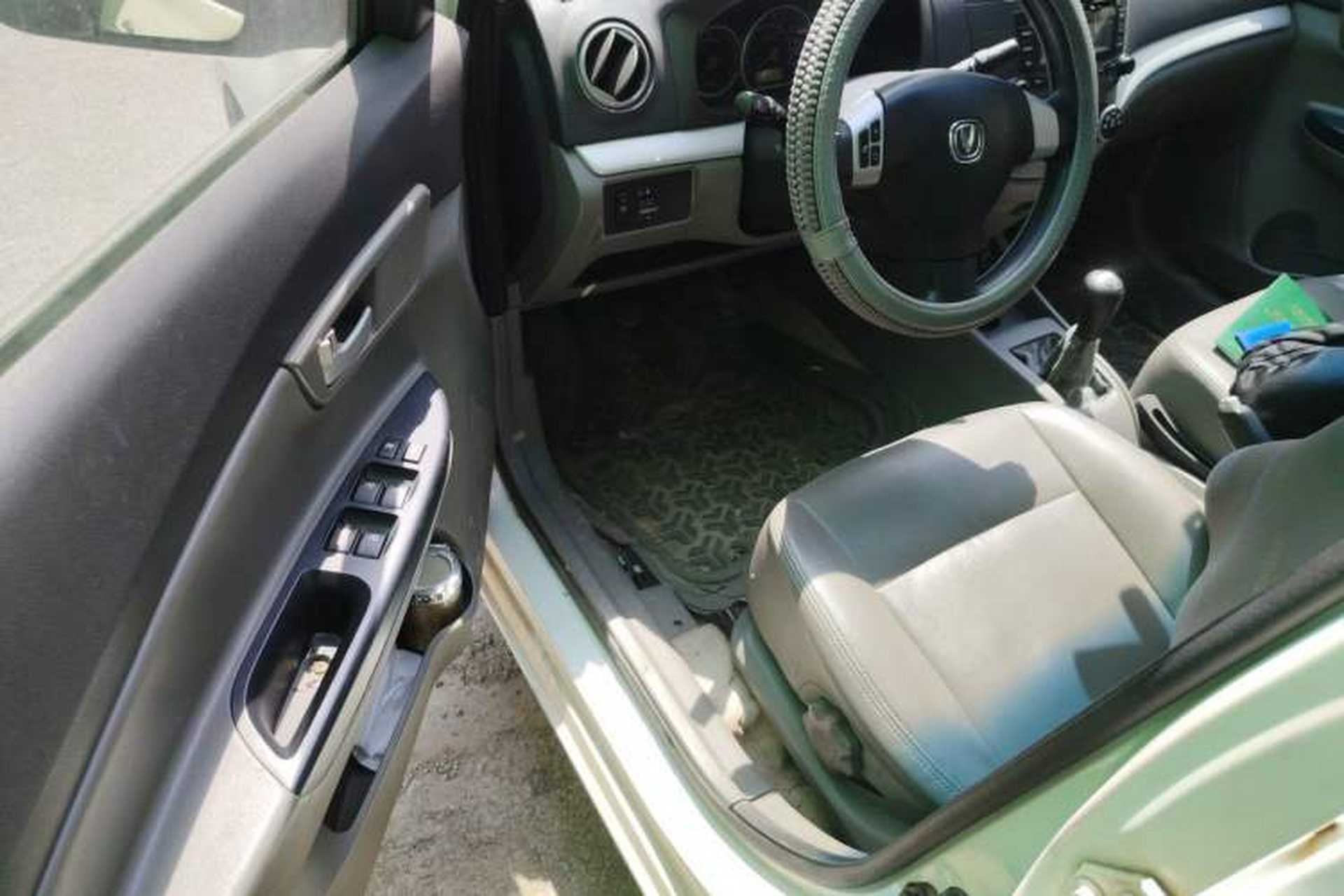 Used CHANGAN Alsvin 2012 Sedan 1.5L Manual Luxury Model Driver Seat