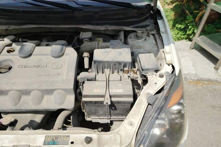 Used CHANGAN Alsvin 2012 Sedan 1.5L Manual Luxury Model Engine Bay Left