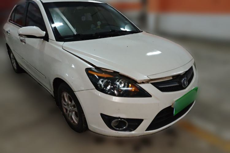 Used CHANGAN Alsvin 2012 Sedan 1.5L Manual Luxury Model Front Right 45 Deg