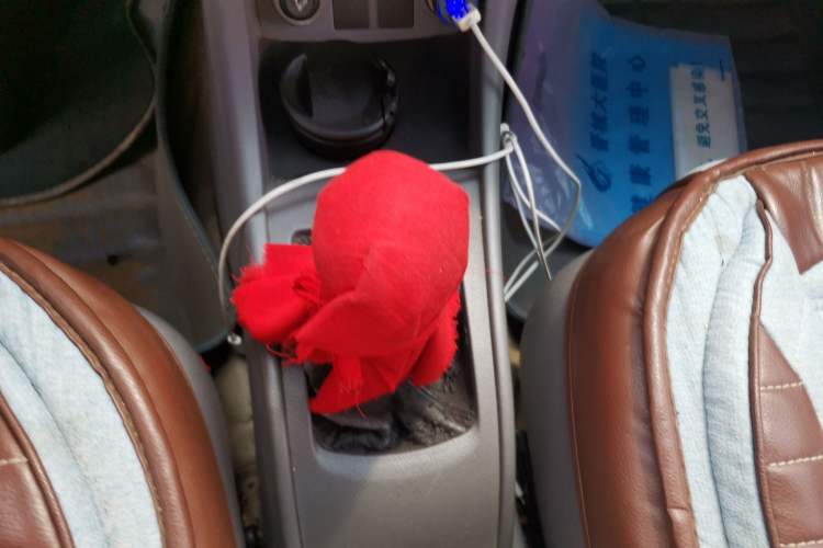 Used CHANGAN Alsvin 2012 Sedan 1.5L Manual Comfort Model Gear Lever