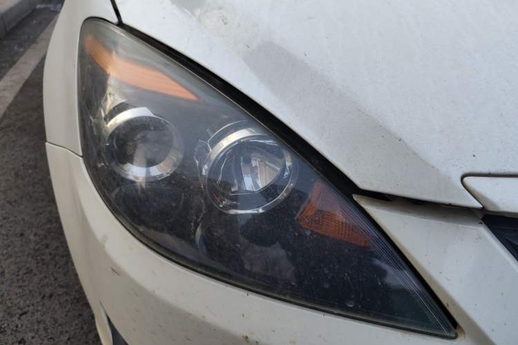 Used CHANGAN Alsvin 2012 Sedan 1.5L Manual Luxury Model Right Front Headlight