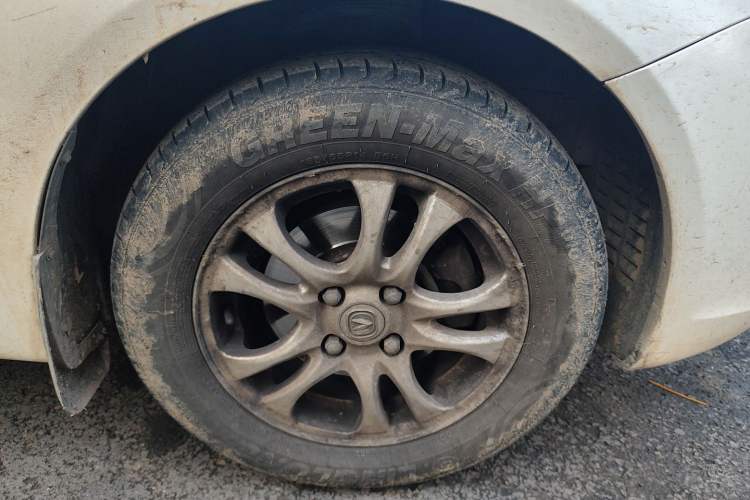 Used CHANGAN Alsvin 2012 Sedan 1.5L Manual Luxury Model Right Front Wheel Hub